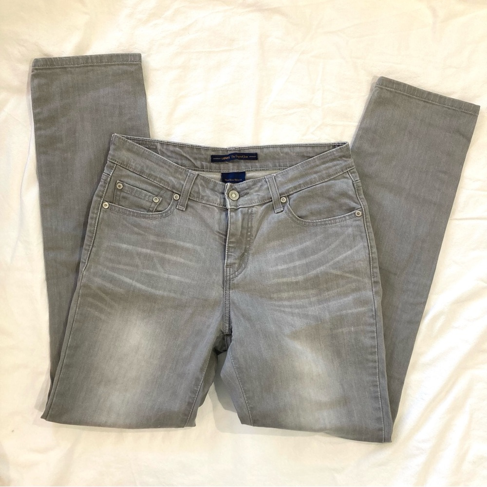 Levi’s Grey Slim Straight Jeans Size 6 / 28
